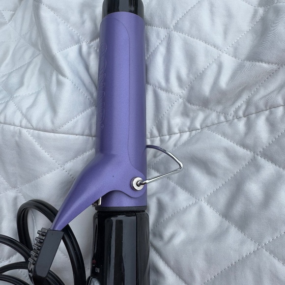 Hair iron - Picture 1 of 6